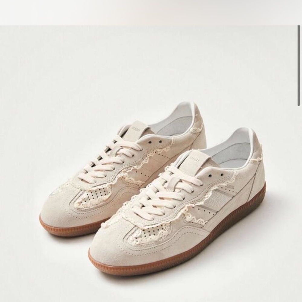 ALOHAS Cream Lace Women's Sneakers